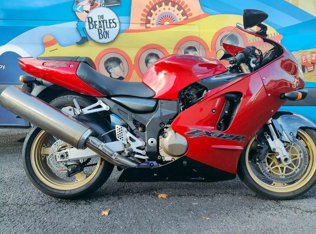 シマノ 21851 ZX-12R JKAZXT20ABA0432** リアサスペンション 取付ピッチ333mm